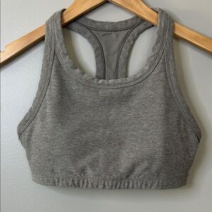 Vuori Elevation Racer Bra Size Small‎ Grey Green